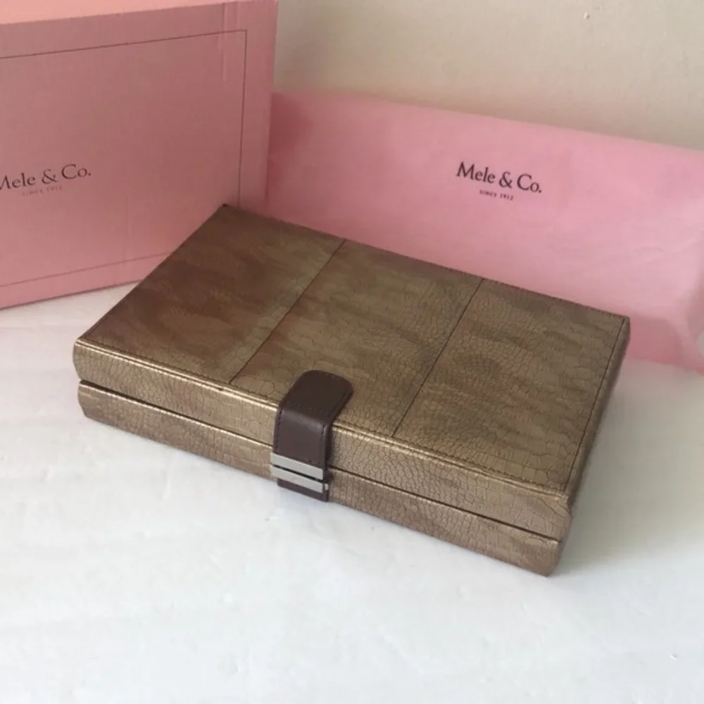 Mele & Co.Jewelry Box Vivienne Large Contour TRVL Bronze Textured Faux Leather